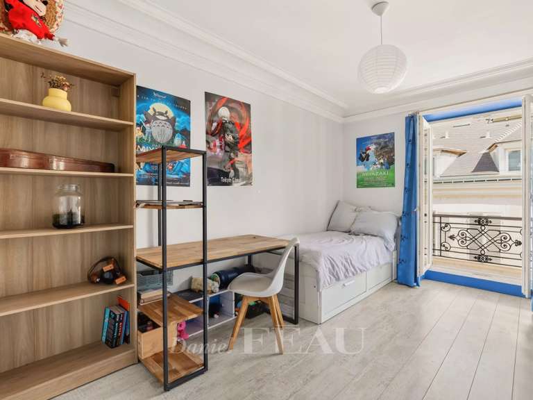 Appartement Paris 4e - 4 chambres - 121m²