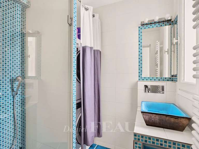 Appartement Paris 4e - 4 chambres - 121m²