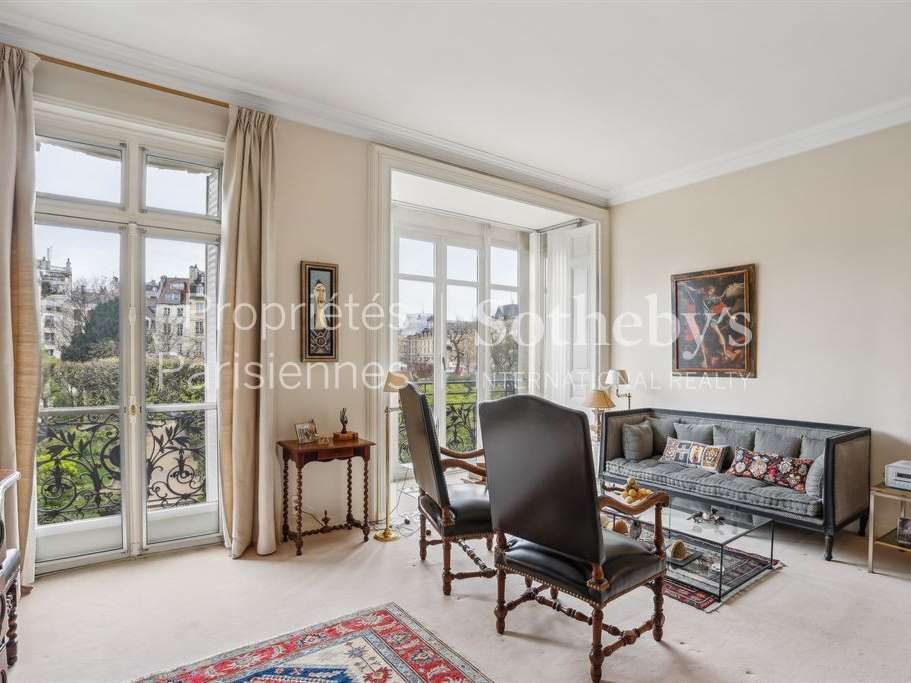 Apartment Paris 5e