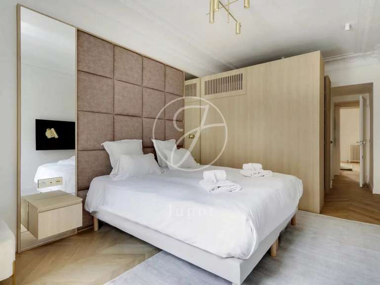 Appartement Paris 5e - 4 chambres - 161m²