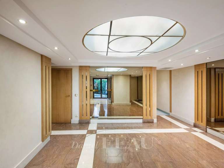 Appartement Paris 5e - 3 chambres - 126m²