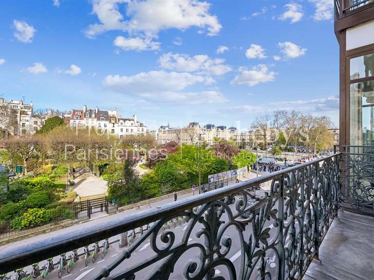 Appartement Paris 5e - 2 chambres - 80m²