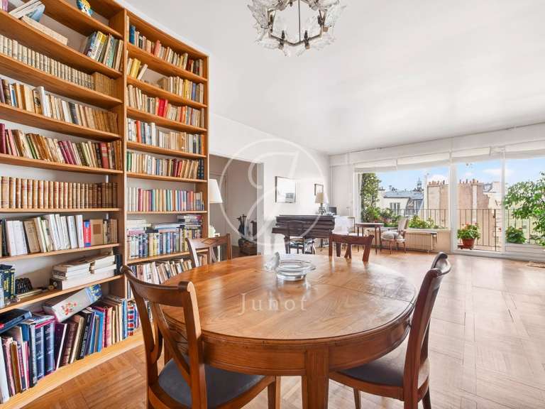 Appartement Paris 5e - 2 chambres - 99m²