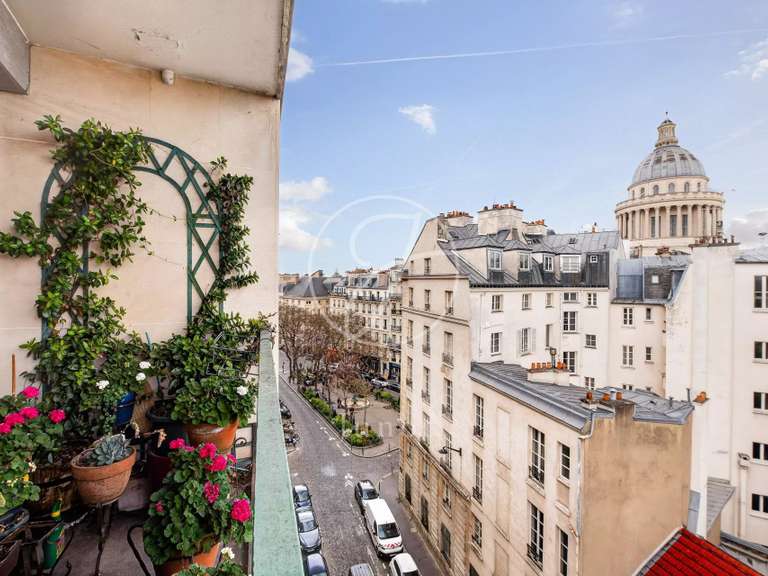 Appartement Paris 5e - 2 chambres - 99m²