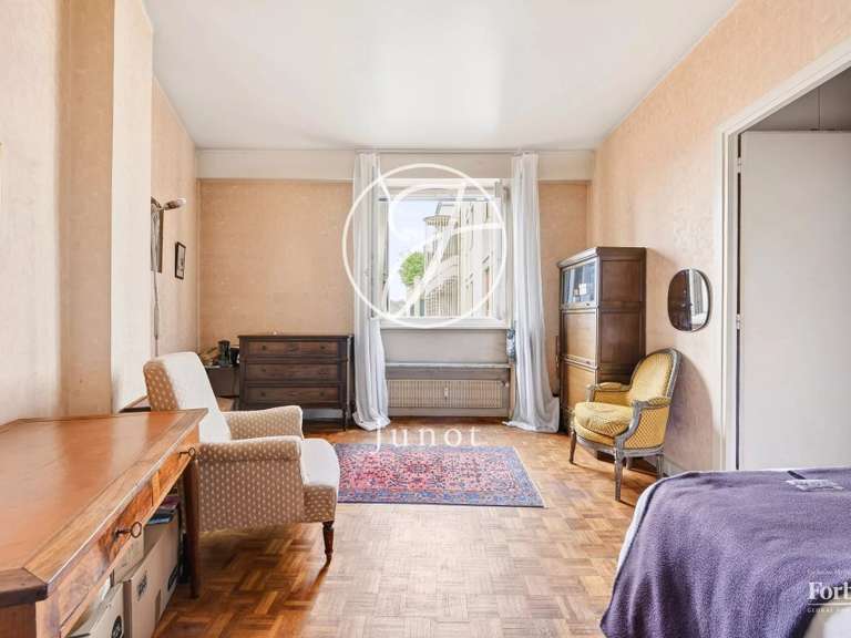 Appartement Paris 5e - 2 chambres - 99m²