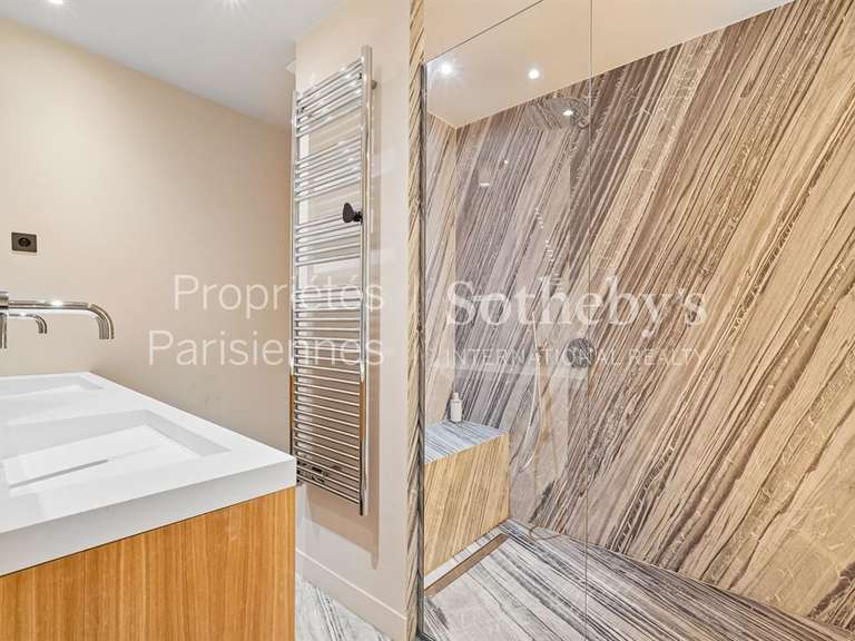 Appartement Paris 5e - 2 chambres - 87m²