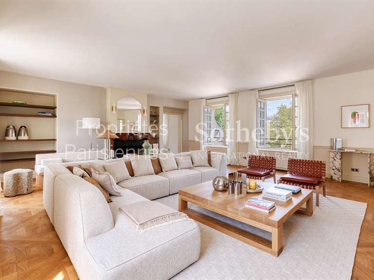 Appartement Paris 5e - 2 chambres - 189m²