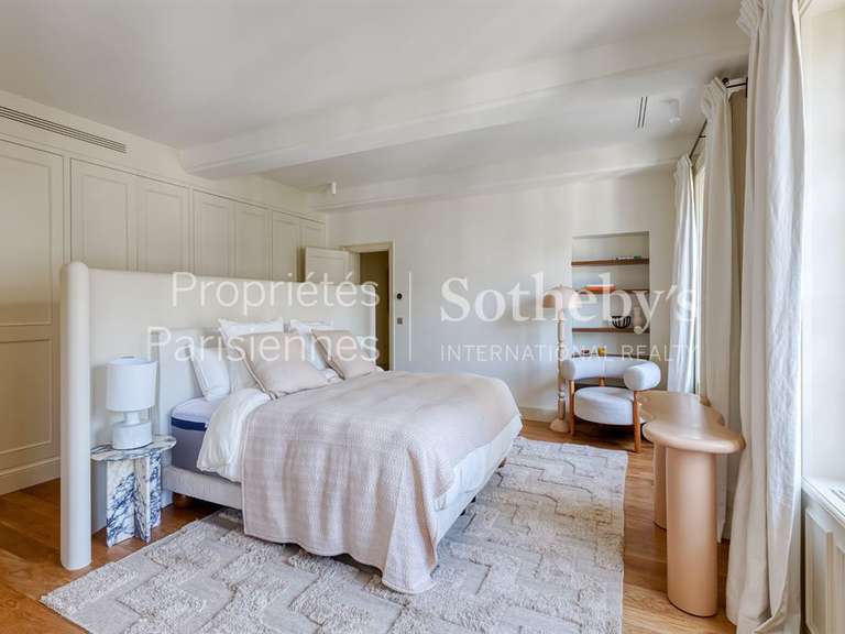 Appartement Paris 5e - 2 chambres - 189m²