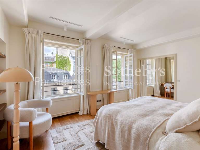Appartement Paris 5e - 2 chambres - 189m²