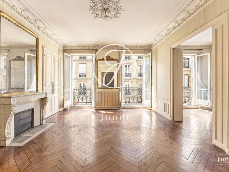 Appartement Paris 5e - 2 chambres - 101m²