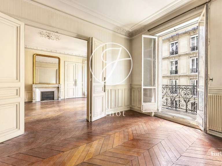Appartement Paris 5e - 2 chambres - 101m²