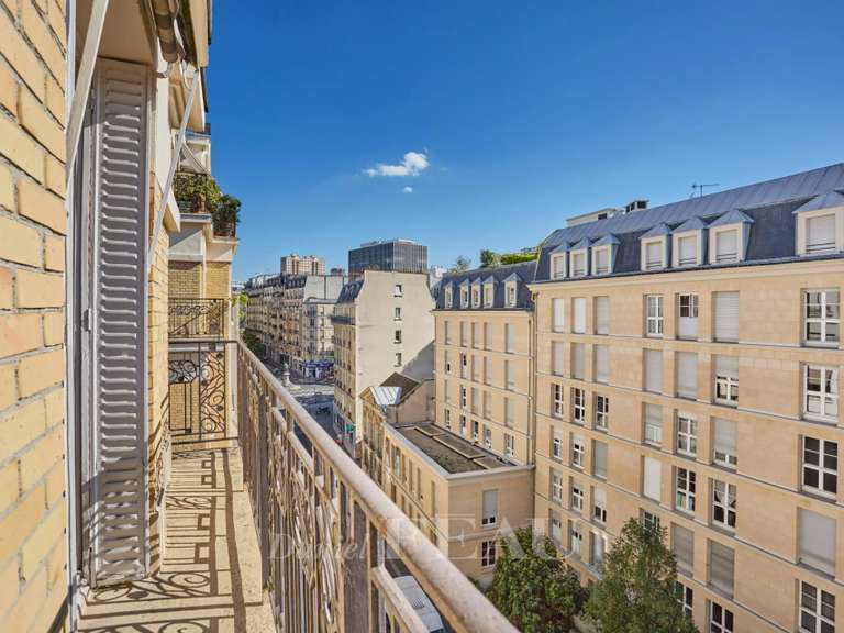 Appartement Paris 5e - 2 chambres - 77m²