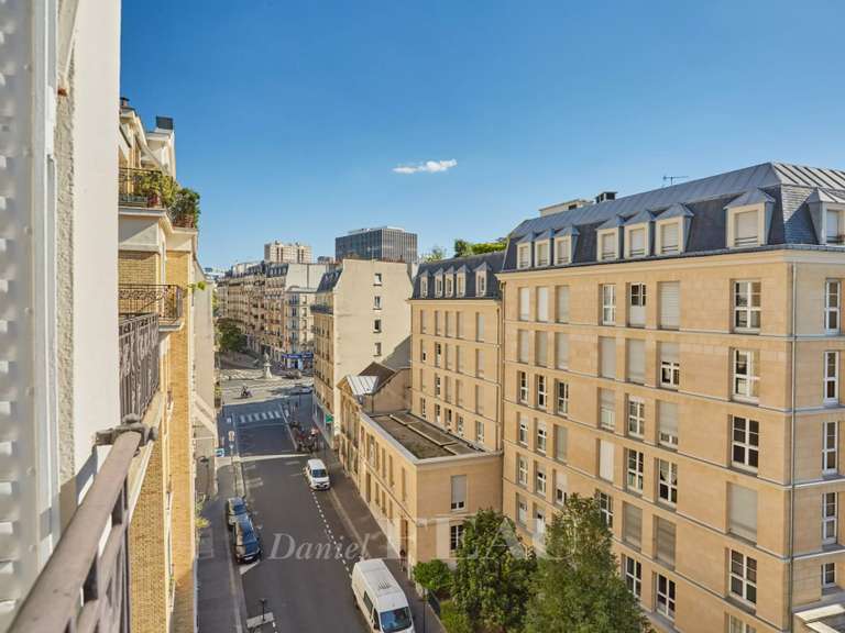 Appartement Paris 5e - 2 chambres - 77m²