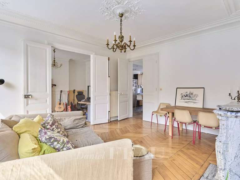 Appartement Paris 5e - 2 chambres - 85m²