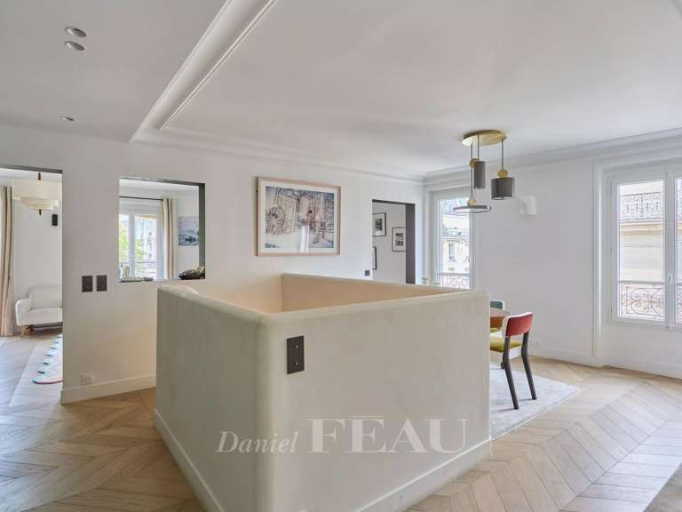 Appartement Paris 5e - 3 chambres - 139m²