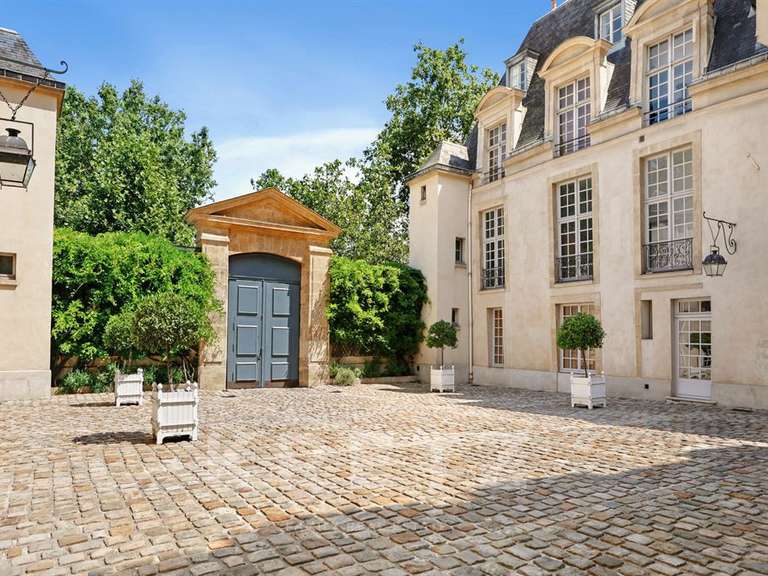 Appartement Paris 5e - 2 chambres - 183m²