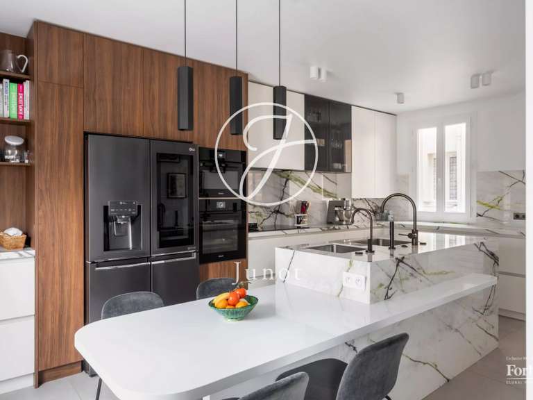 Appartement Paris 5e - 3 chambres - 141m²