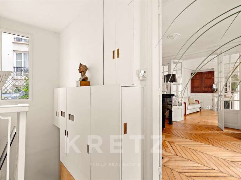 Appartement Paris 5e - 2 chambres - 88m²