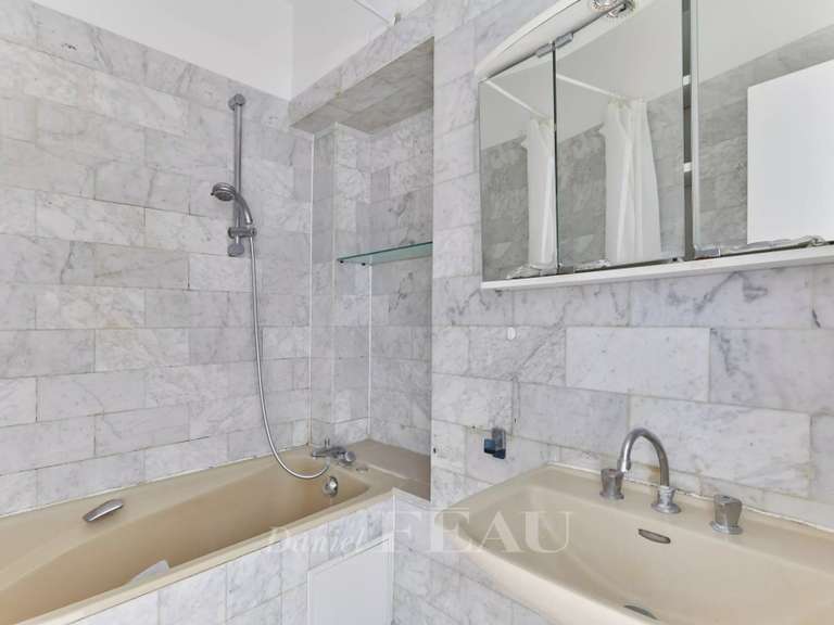 Appartement Paris 5e - 2 chambres - 65m²