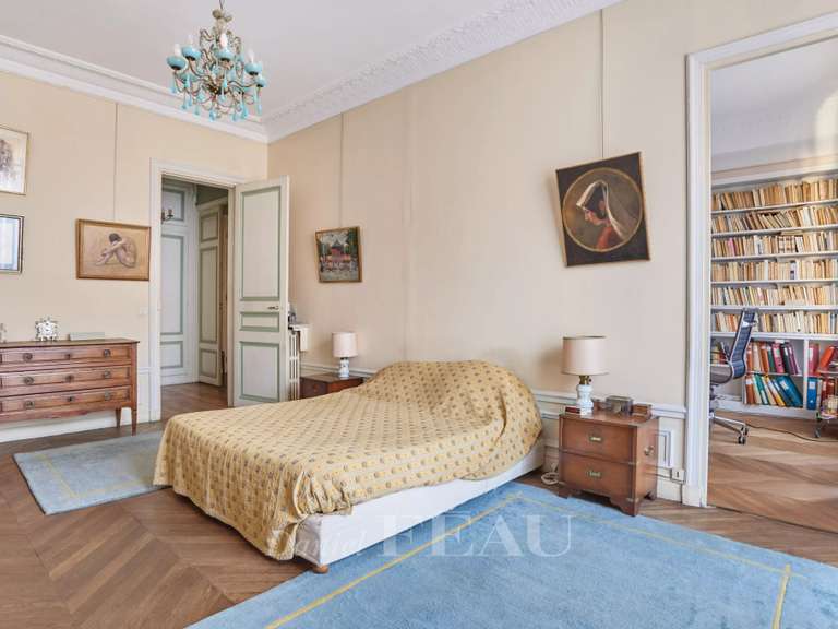 Appartement Paris 5e - 3 chambres - 184m²