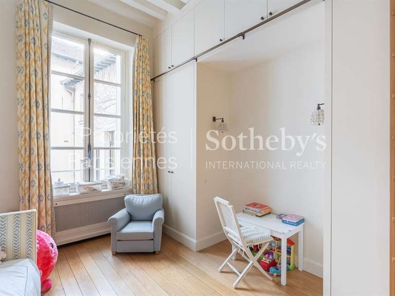 Appartement Paris 5e - 3 chambres - 135m²