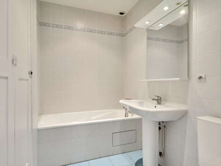 Appartement Paris 5e - 2 chambres - 105m²