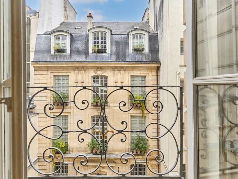 Appartement Paris 5e - 2 chambres - 105m²