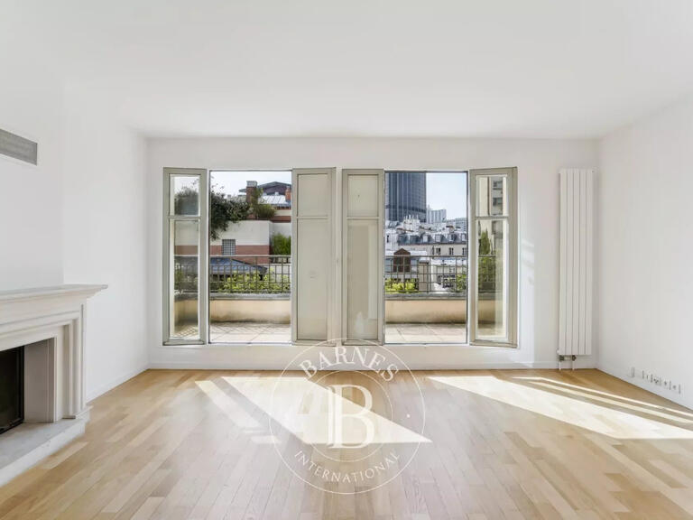 Sale Apartment Paris 6e - 2 bedrooms