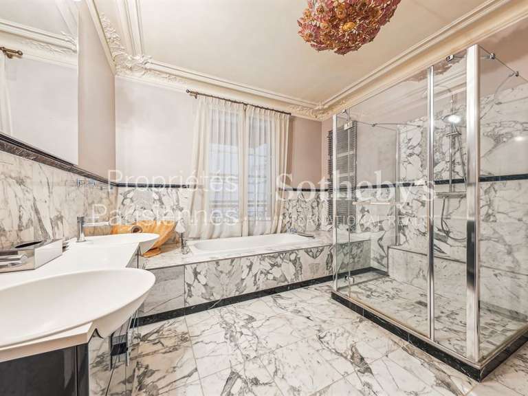 Apartment Paris 6e - 3 bedrooms - 139m²