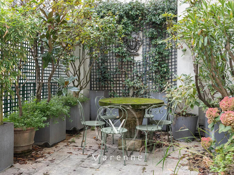 Appartement Paris 6e - 2 chambres - 110m²