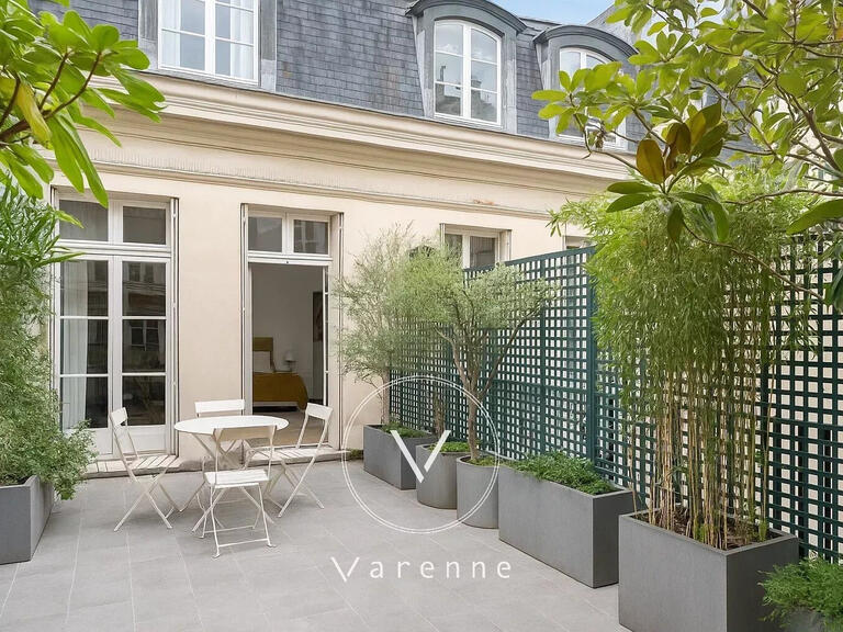 Appartement Paris 6e - 2 chambres - 110m²