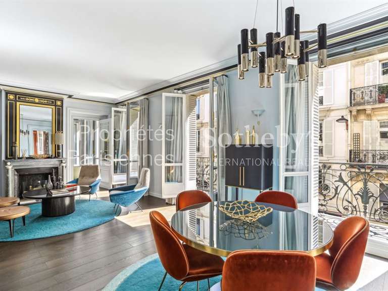 Appartement Paris 6e - 2 chambres - 167m²