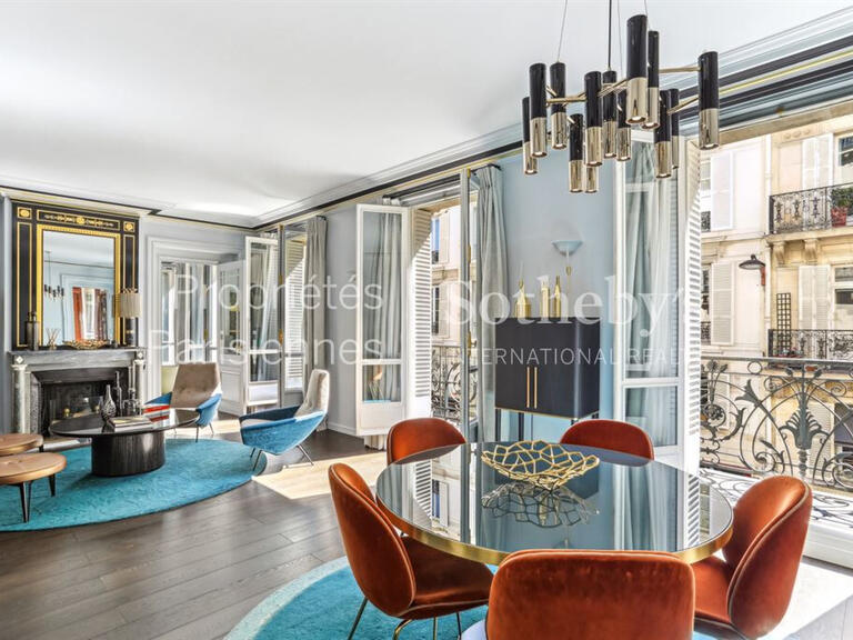 Appartement Paris 6e - 2 chambres - 167m²