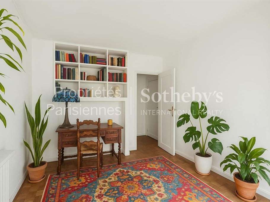 Apartment Paris 6e