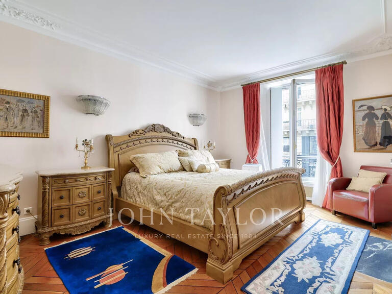 Appartement Paris 6e - 3 chambres - 139m²