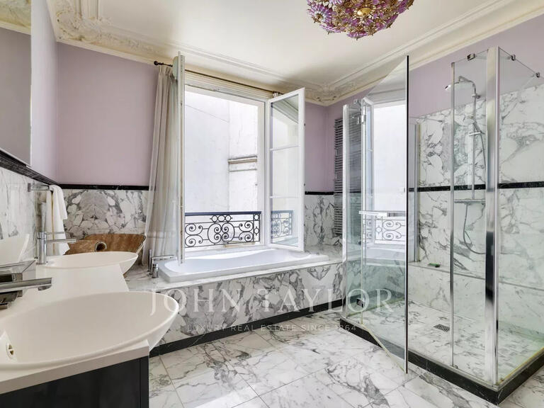 Appartement Paris 6e - 3 chambres - 139m²