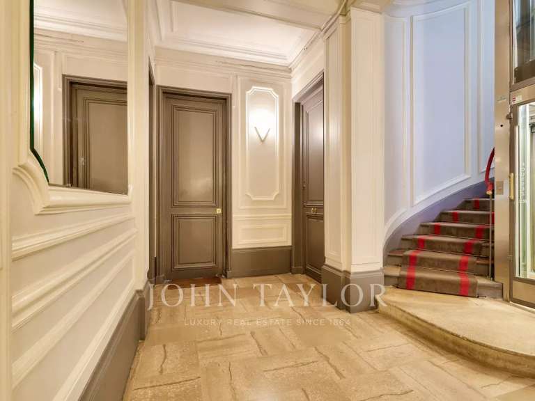 Appartement Paris 6e - 3 chambres - 139m²
