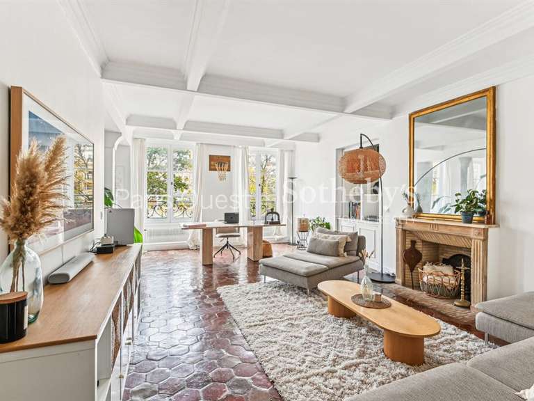 Appartement Paris 6e - 2 chambres - 145m²