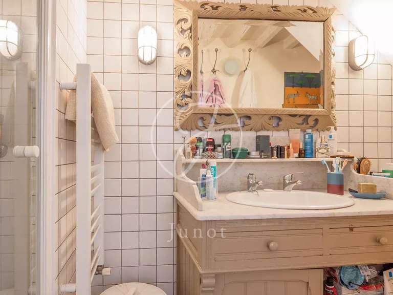 Appartement Paris 6e - 2 chambres - 86m²
