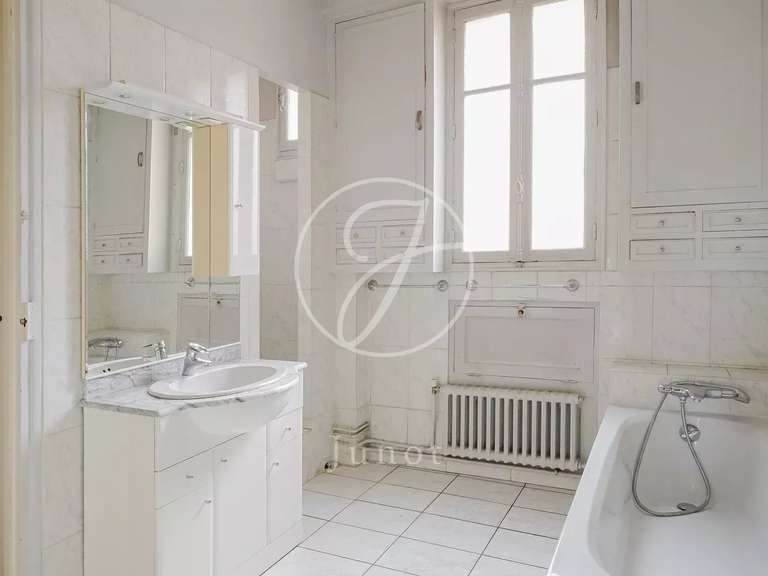 Appartement Paris 6e - 4 chambres - 175m²