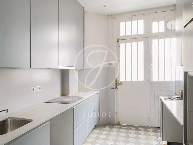 Appartement Paris 6e - 4 chambres - 175m²