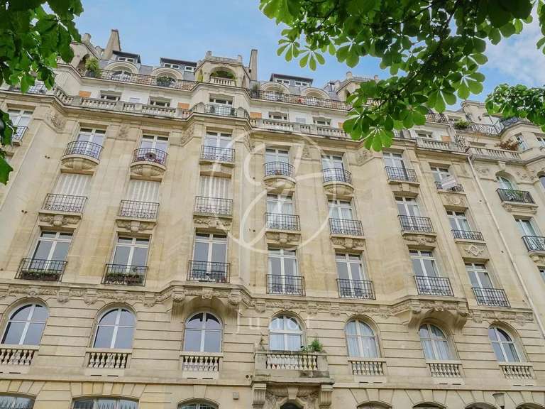 Appartement Paris 6e - 4 chambres - 175m²