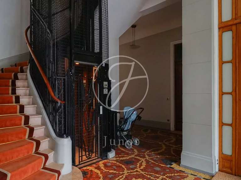 Appartement Paris 6e - 4 chambres - 175m²