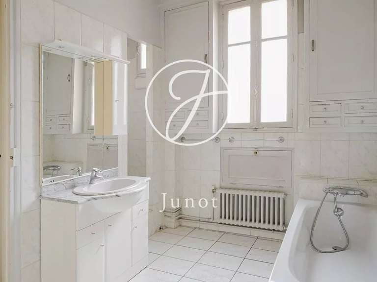 Appartement Paris 6e - 4 chambres - 175m²