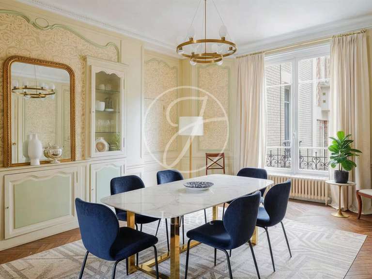 Appartement Paris 6e - 4 chambres - 175m²