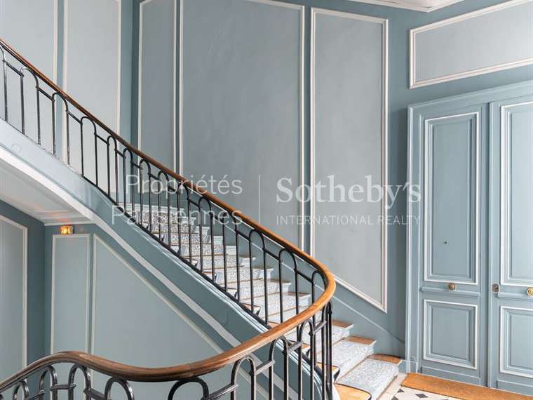 Appartement Paris 6e - 2 chambres - 200m²