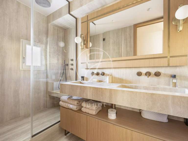 Appartement Paris 6e - 2 chambres - 93m²