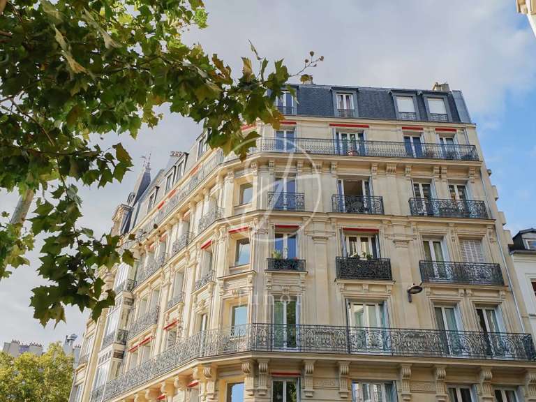 Appartement Paris 6e - 2 chambres - 81m²