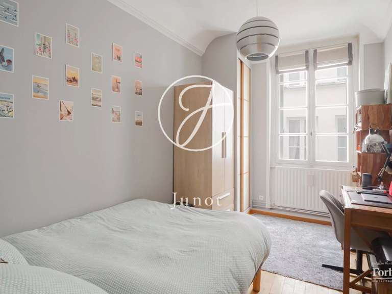 Appartement Paris 6e - 2 chambres - 59m²
