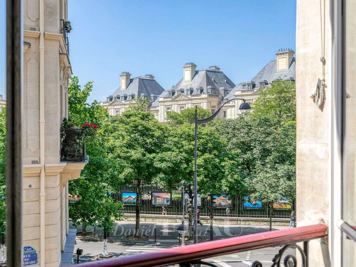 Apartment Paris 6e